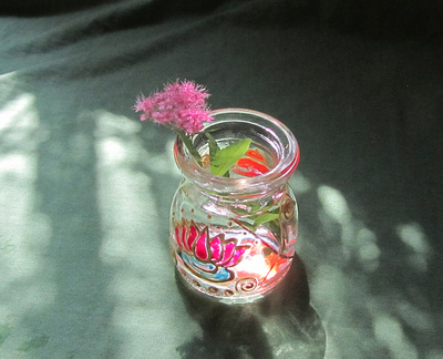 手繪玻璃瓶 藝術與實用的完美融合